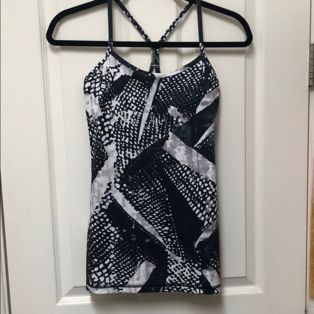 Lululemon top